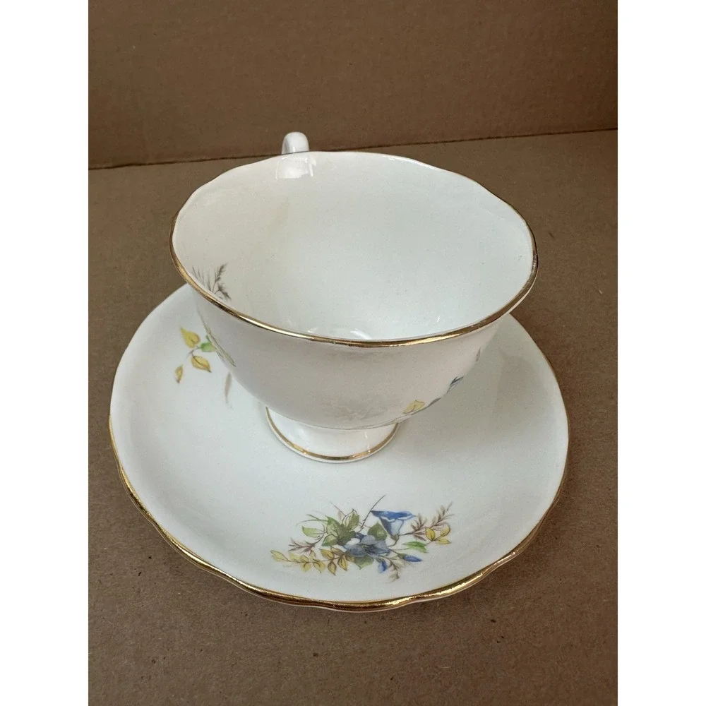Clarence Bone China vintage clarence